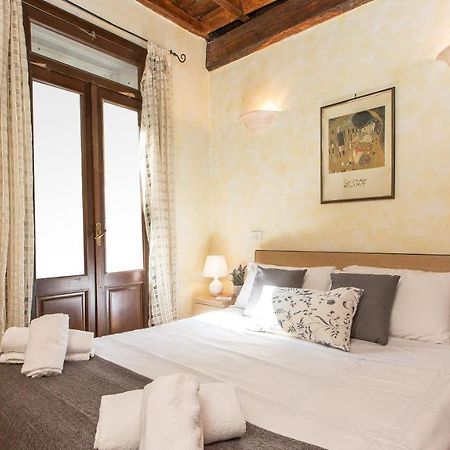Rental In Rome Luce Apartment Exterior foto